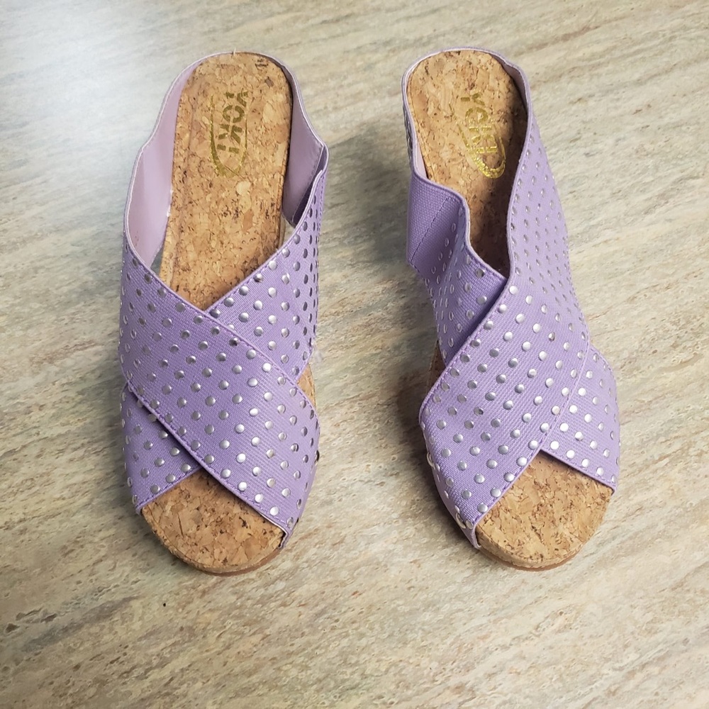 Yoki Owen wedge sandals.